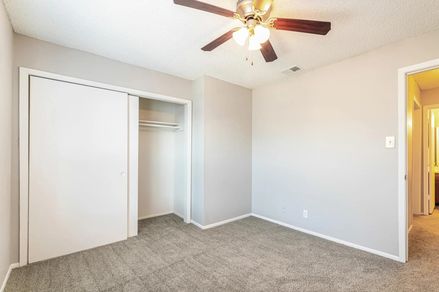 The Camaron Townhomes & Flats Image 84