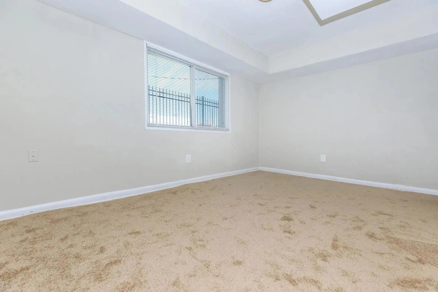 Regency Court Apartments Image 4