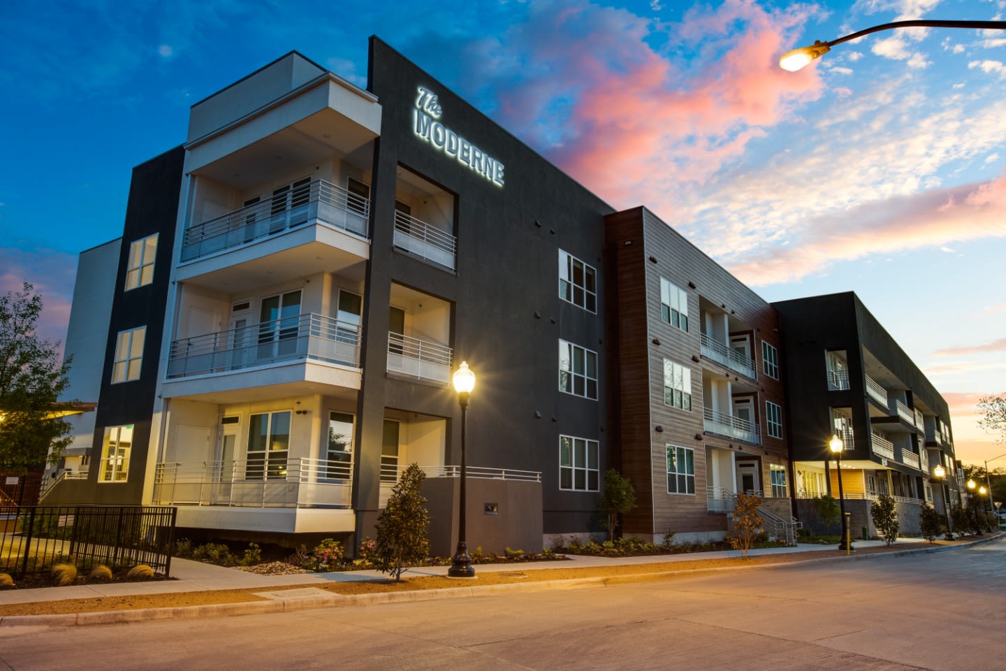 The Moderne Image 1