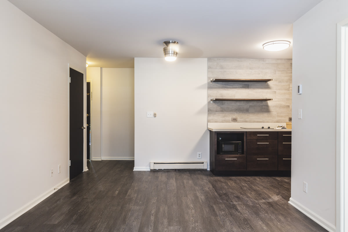 Cambridge House Apartments - Student Housing Image 4