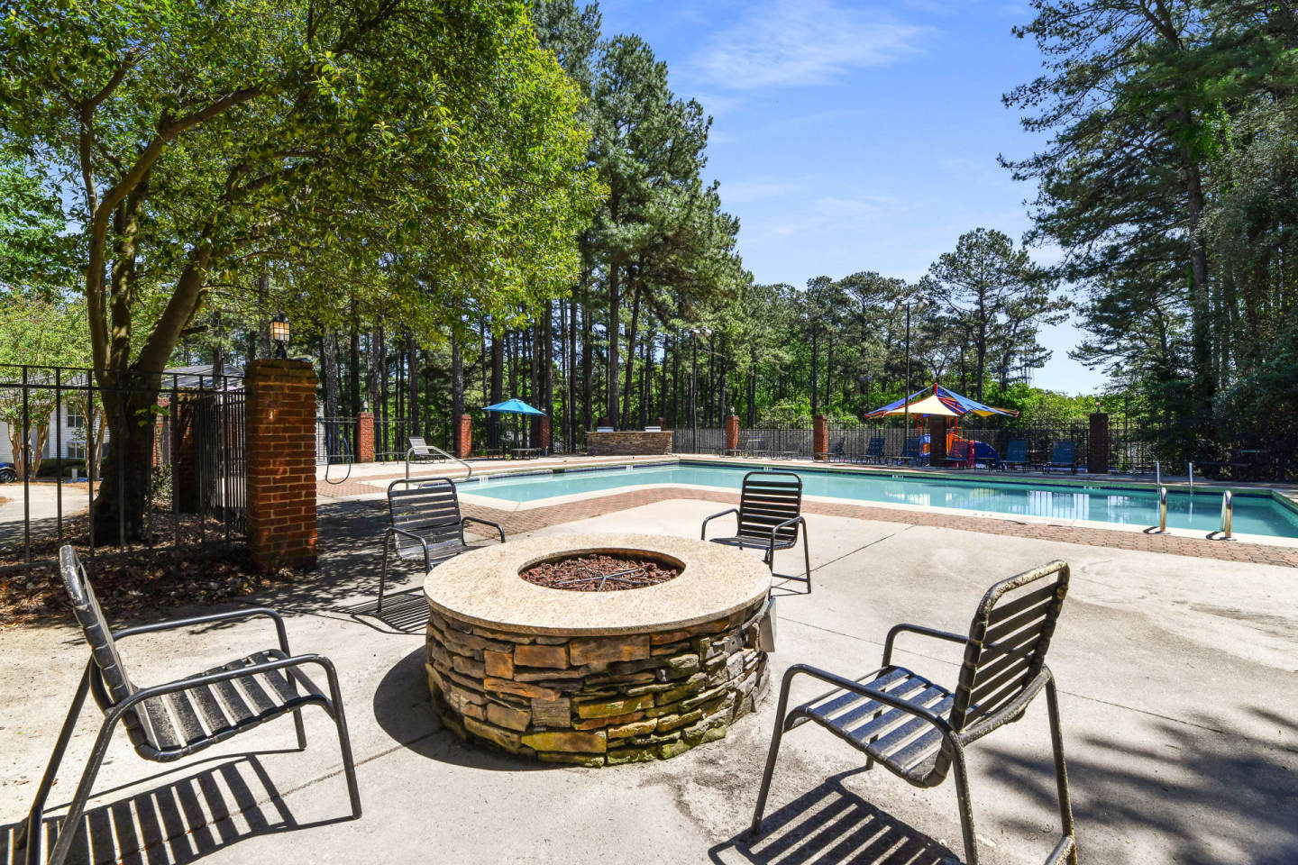 300 Riverside Image 13