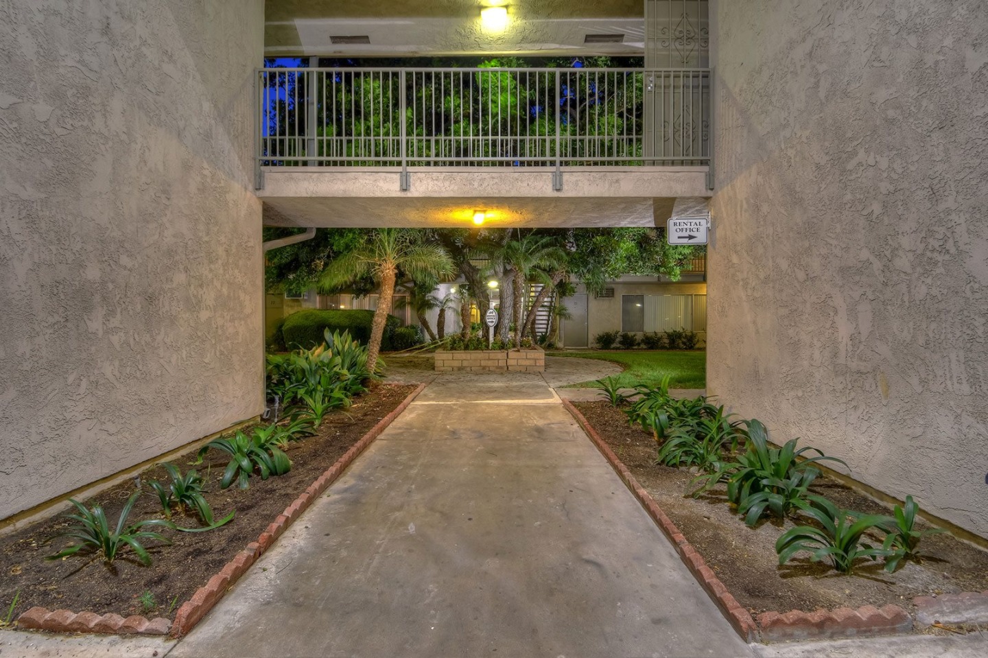 Santiago Apartments Image 9