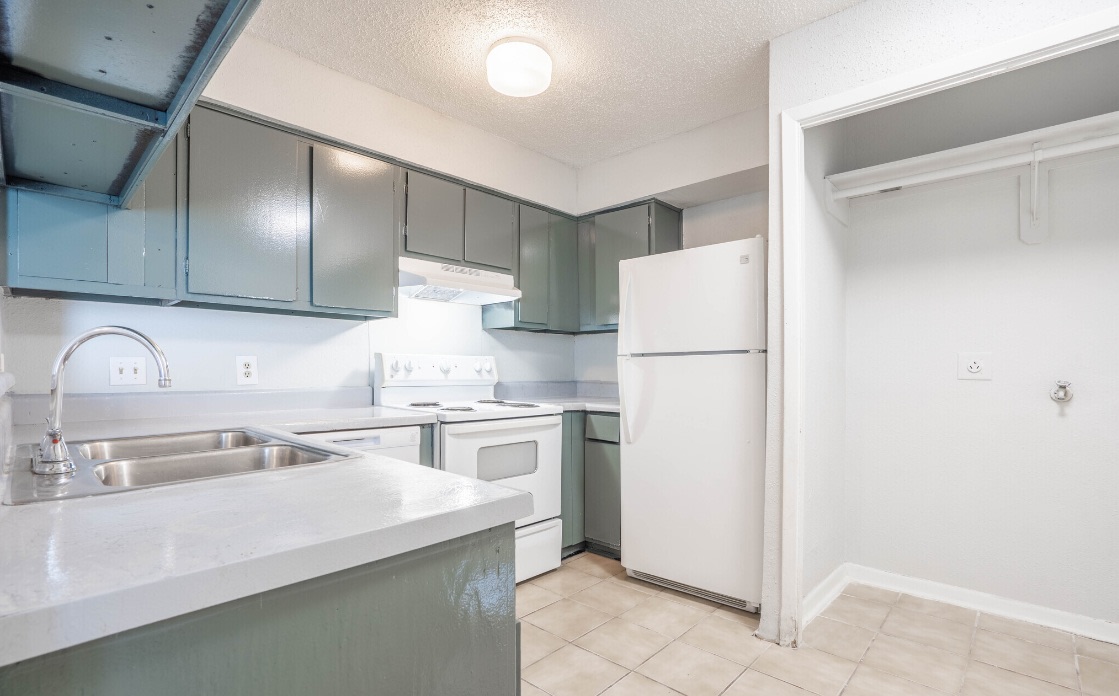 Avalon Village Townhomes Image 2