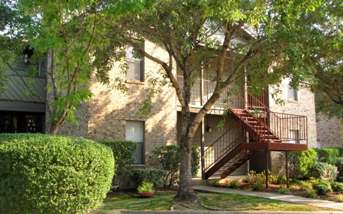Sommerset Apartments Image 38