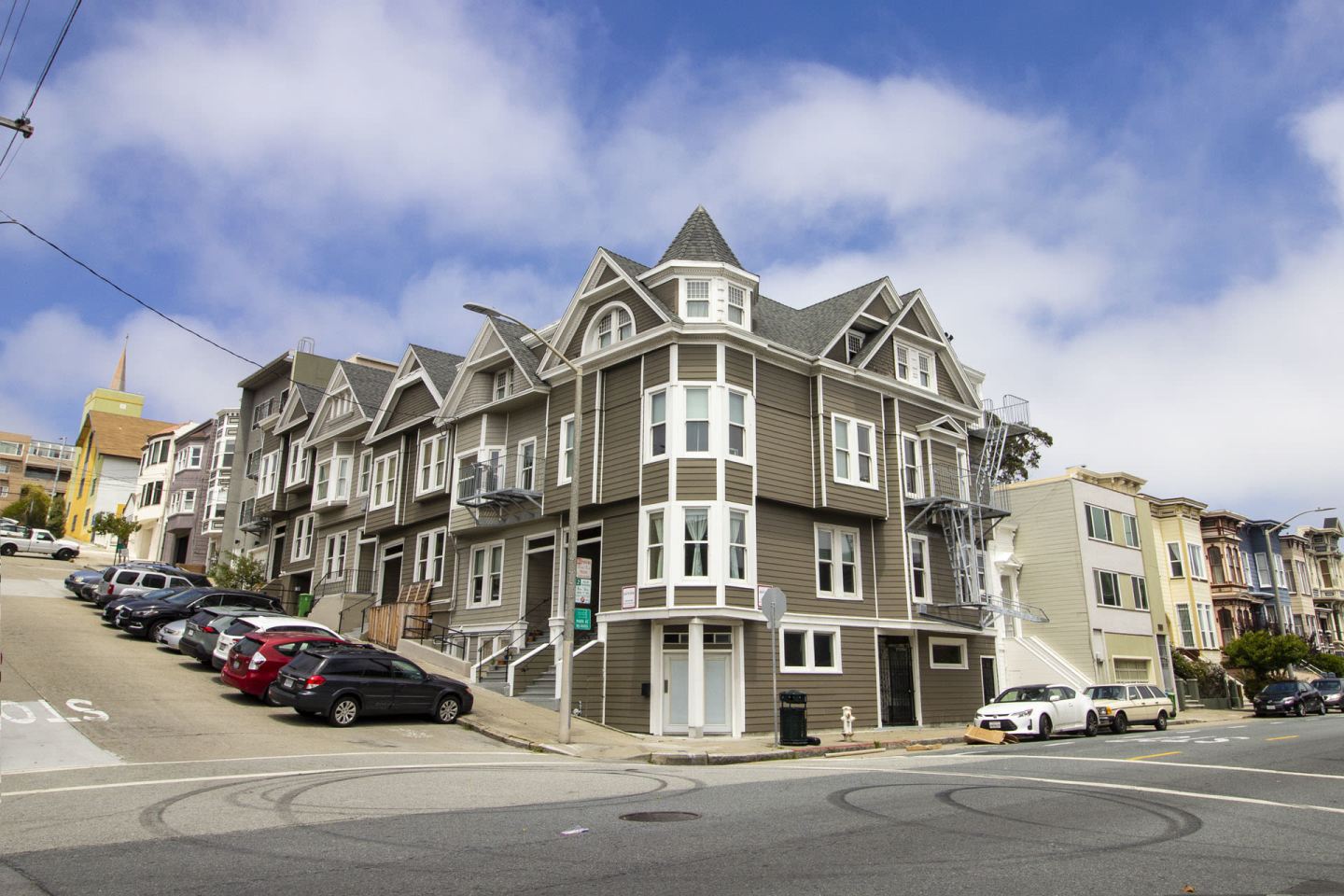 800 LYON Street Image 1