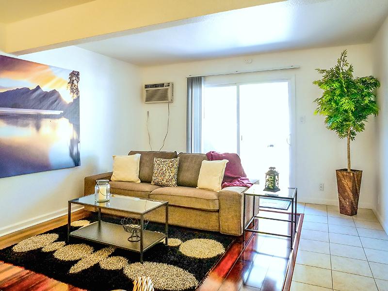 Sun Valley Apartment Homes Image 3
