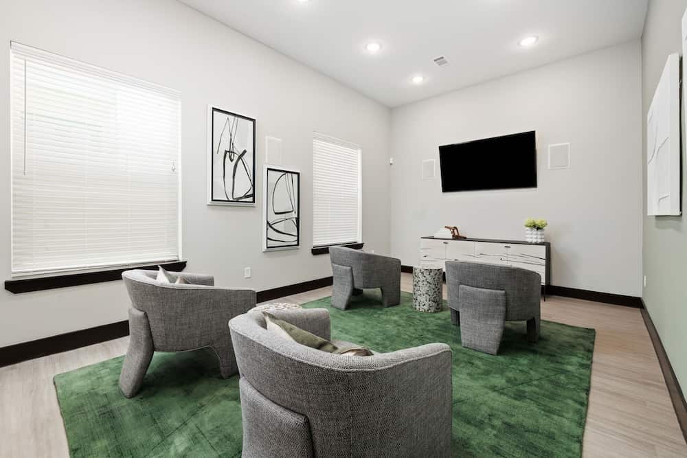 Oak Creek Image 31