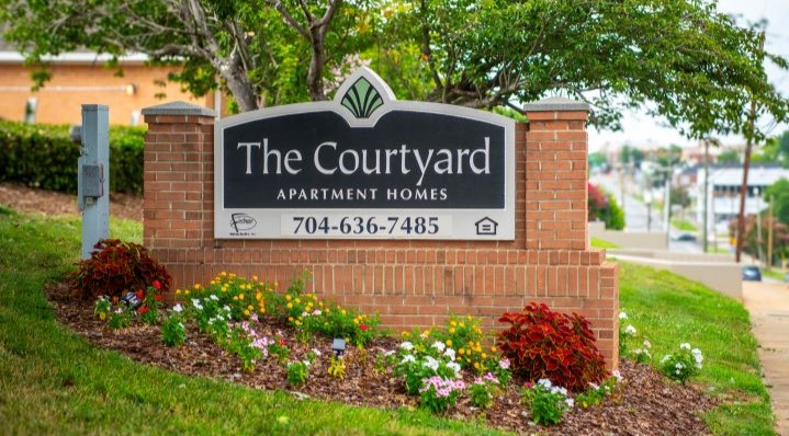 Courtyard on Main Image 25