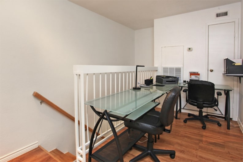 Lakewood Apartments Image 12
