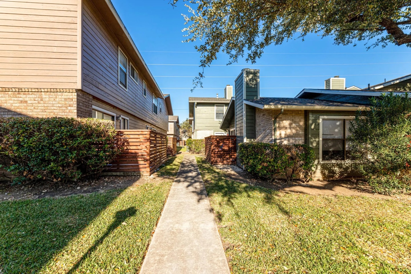 The Camaron Townhomes & Flats Image 54