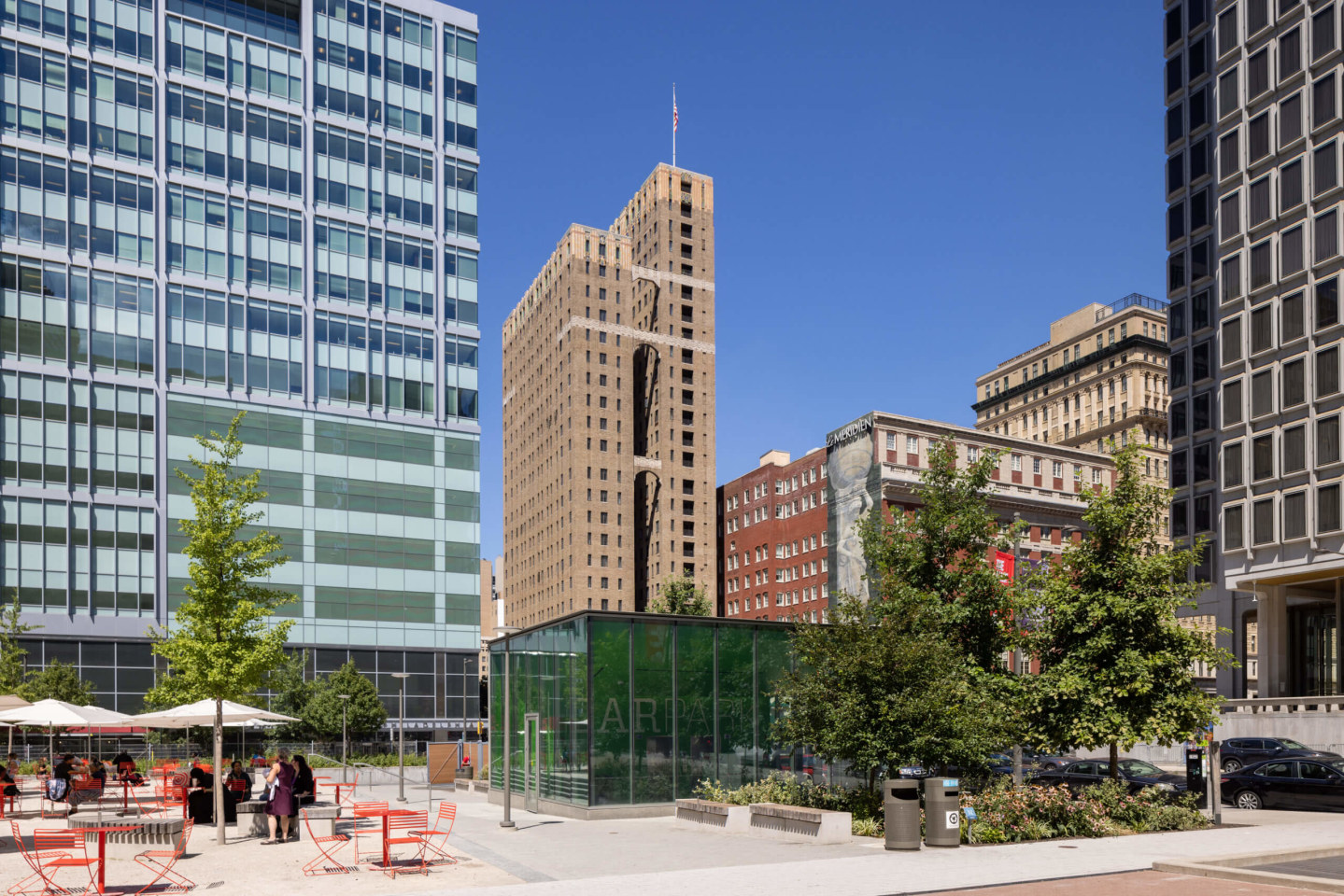 Metropolitan Apartments Image 8