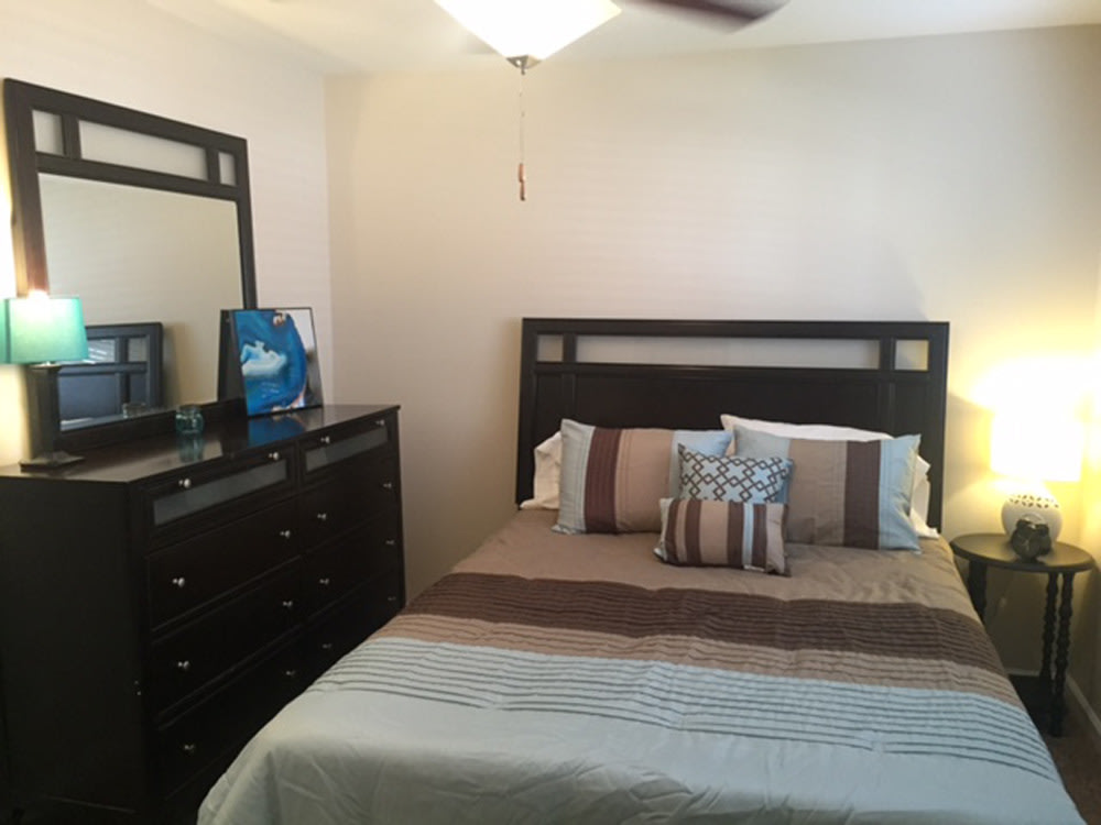 Country Club Apartments Image 5