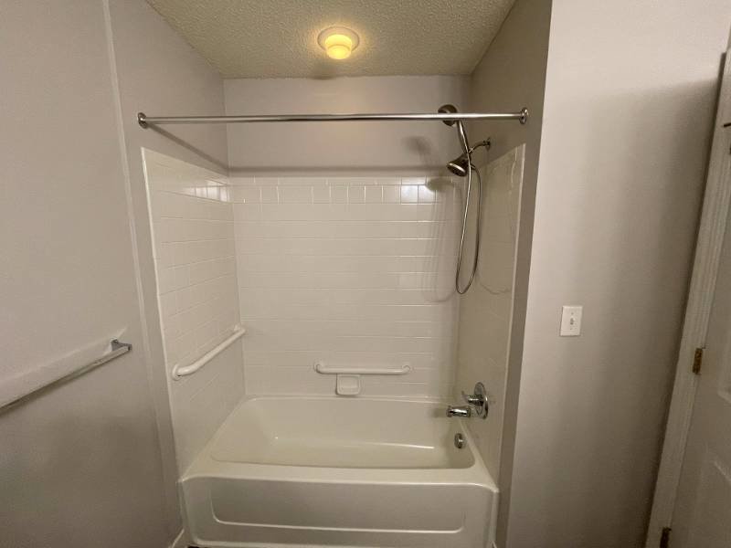 The Landings & Villas of Hickory Image 5