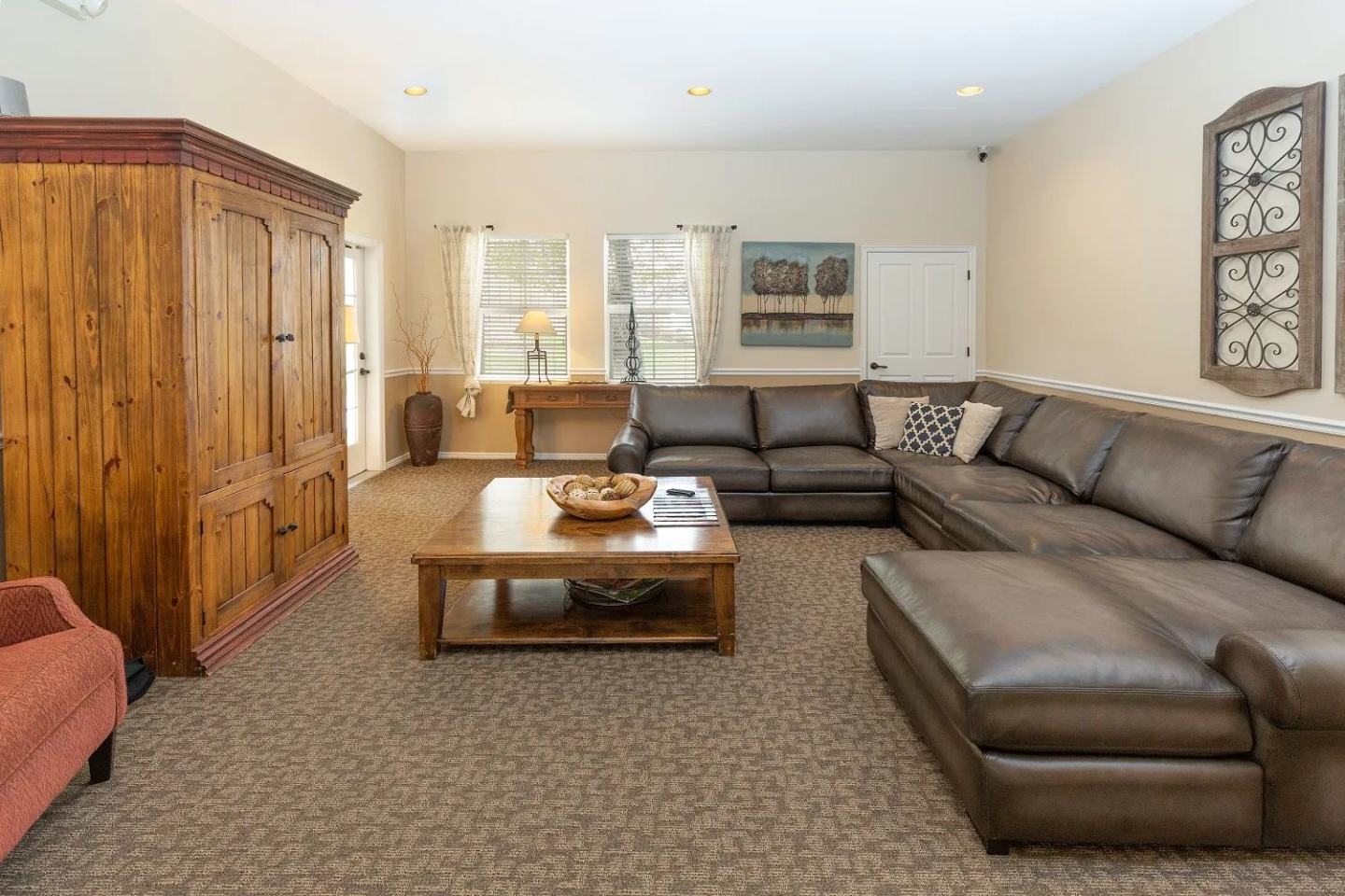 Sunset Ridge Apartments - Affordable Housing Image 9