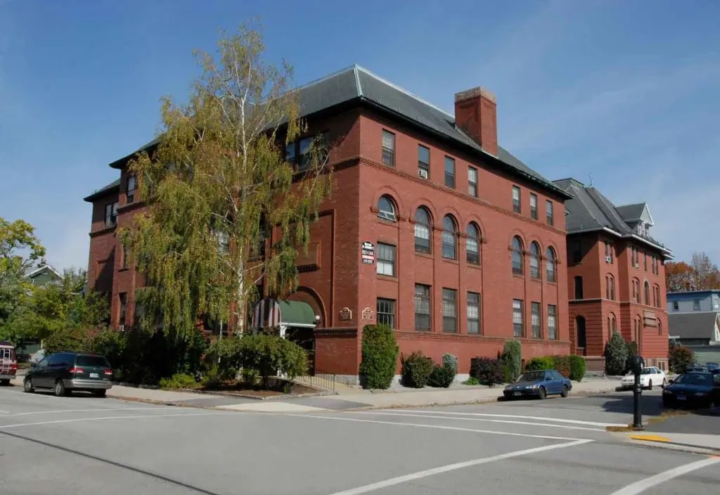 St. George Apartments Image 5
