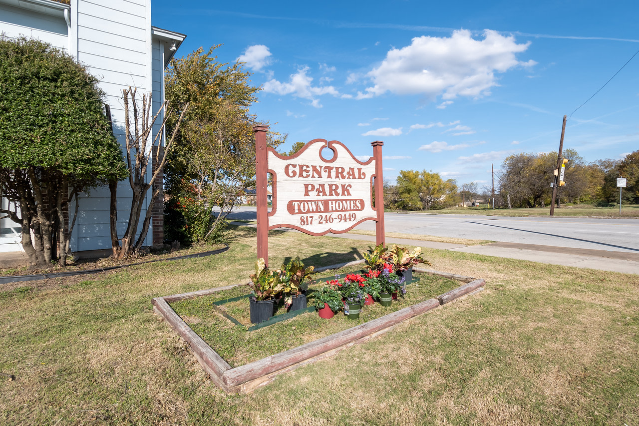 Central Park Town Homes Image 13