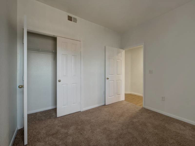 Village Crest Apartments Image 19