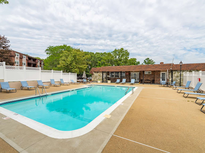 Tanglewood Village Image 17