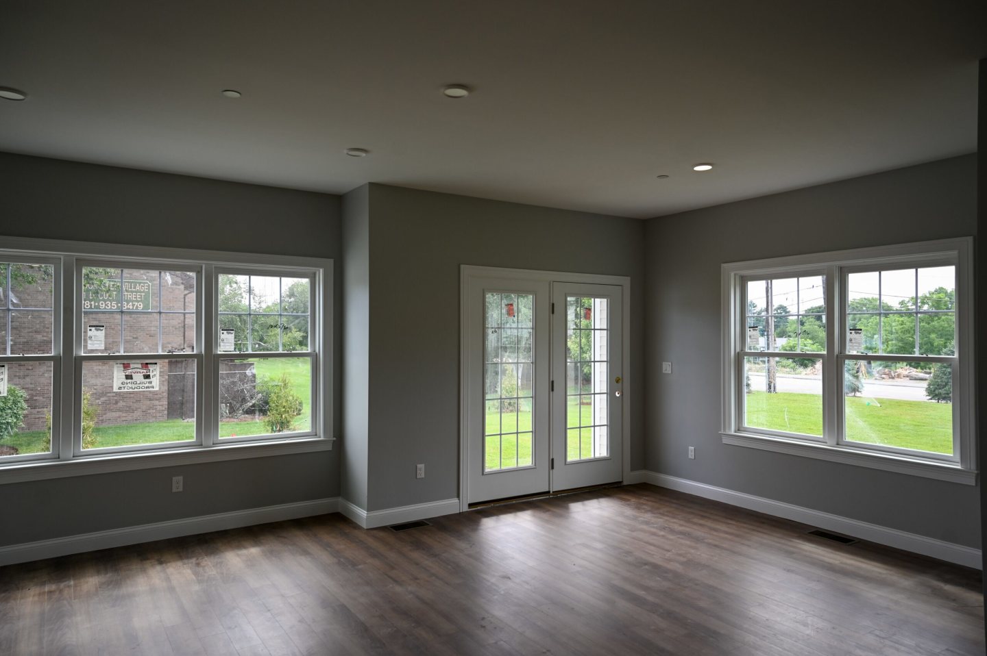 Townhomes at 285 Image 8