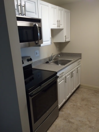 Amy Lowell Apartments Image 9