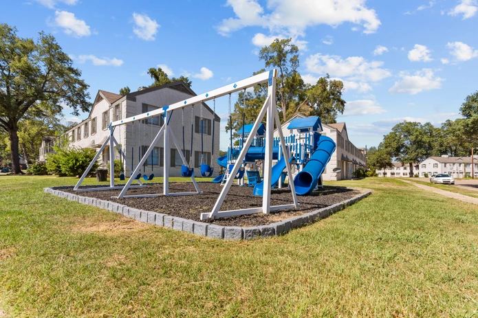 Townhomes at South Highlands Image 19