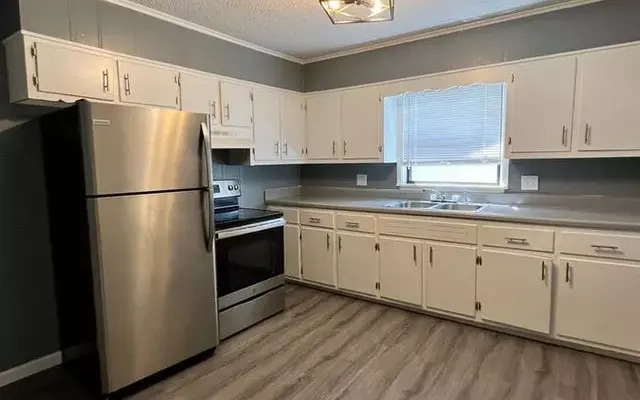 Oak Tree Apartments Image 1