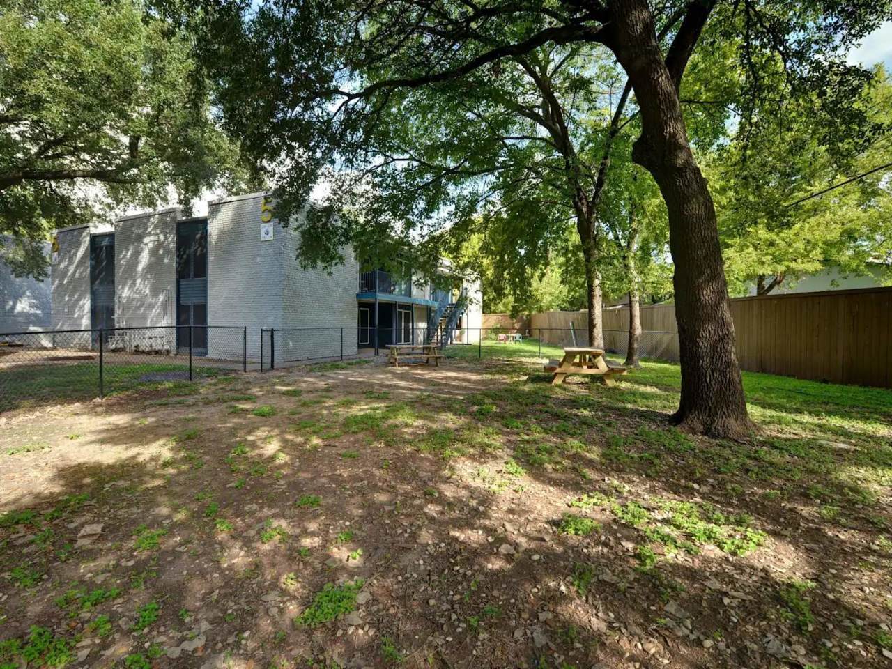 Azure Apartment Homes Image 15