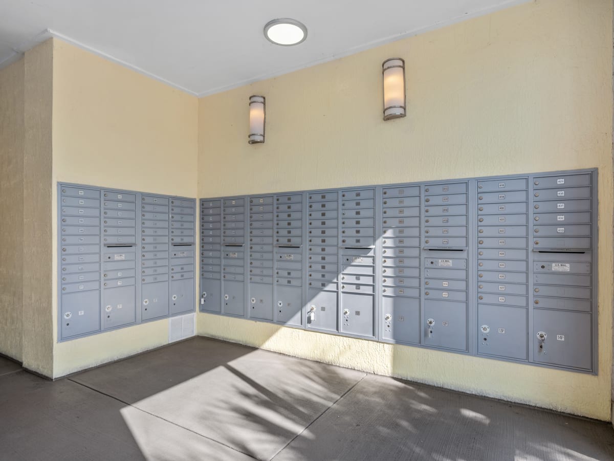 Lake Lofts at Deerwood Image 31