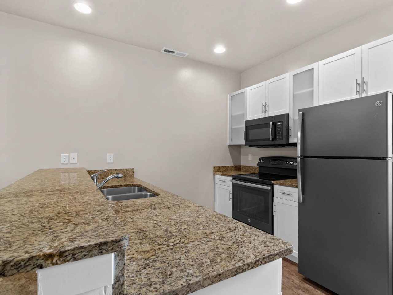 South Ridge Townhomes Image 3