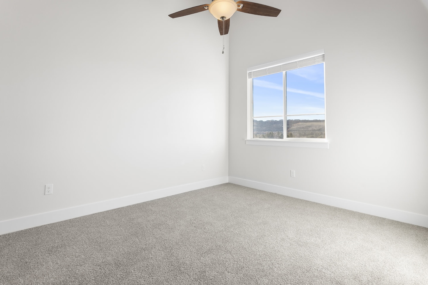 10 West Image 60