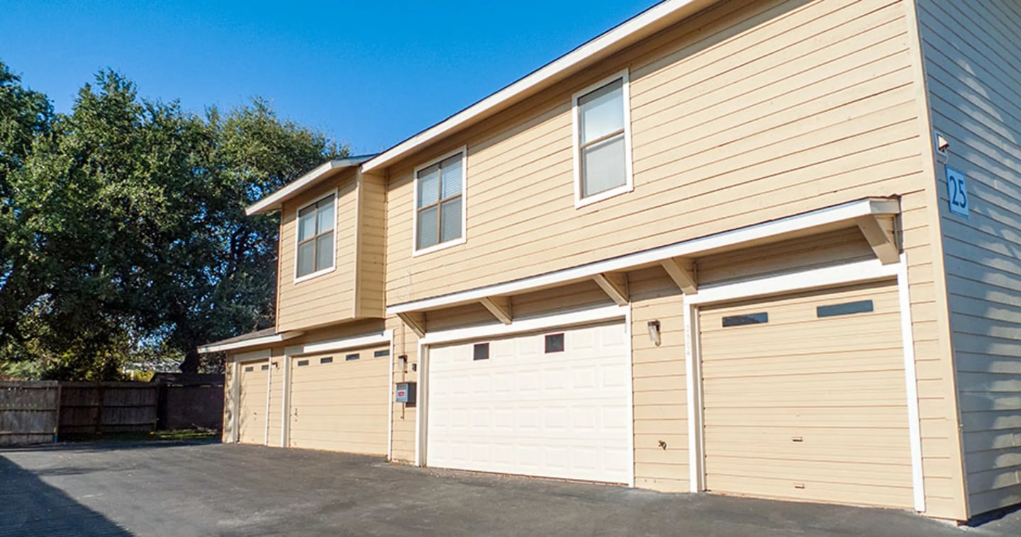 The Camaron Townhomes & Flats Image 57