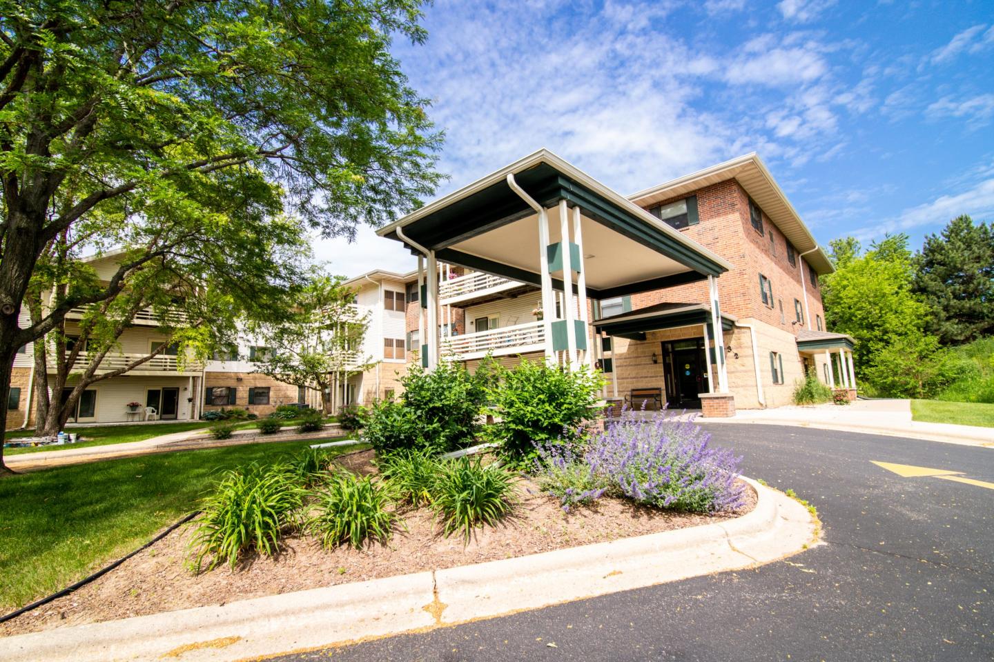 Greentree Glen - Senior Housing Image 17