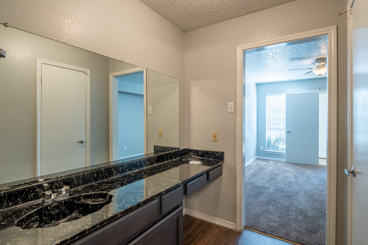 La Prada Place Apartments Image 88