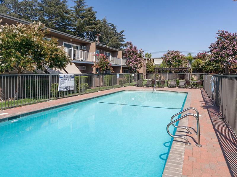 Sun Valley Apartment Homes Image 17