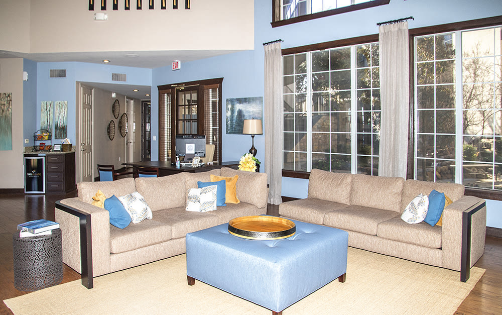 Vail Village Apartments Image 13