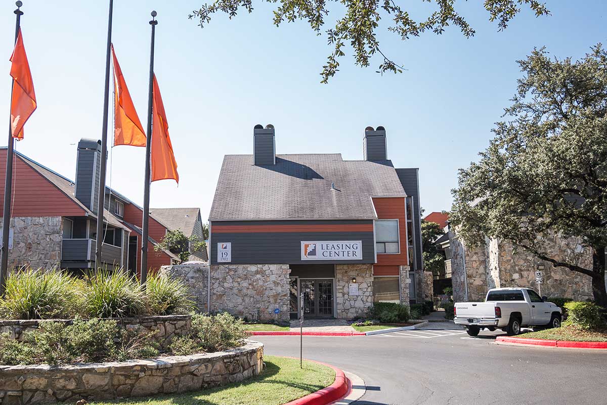 OakStone Apartment Homes Image 19