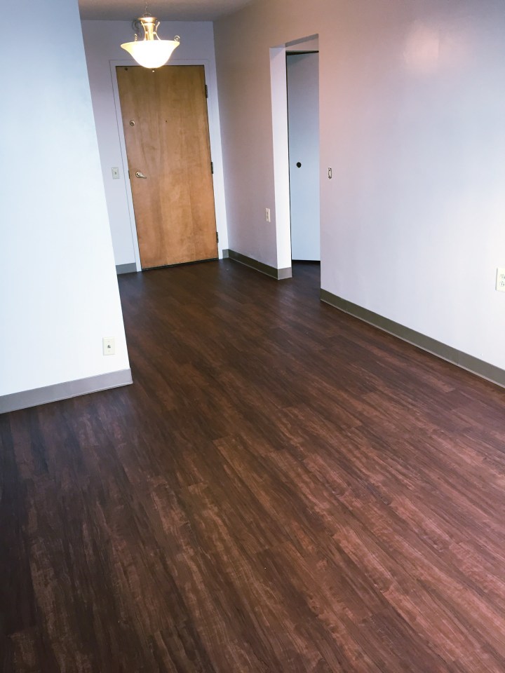 Rose Tower Apartments Image 3