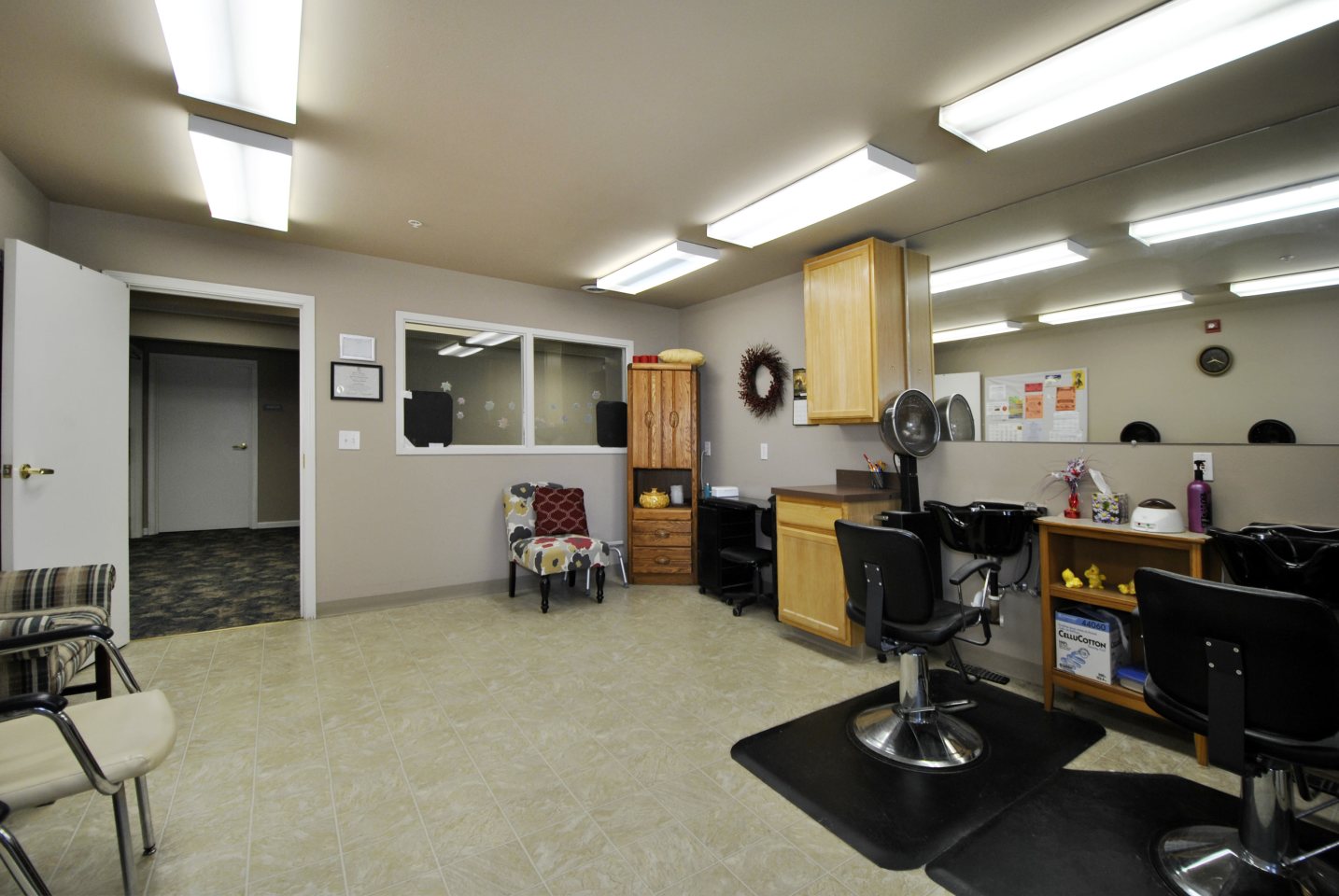 Swanhaven Manor - Senior Living Image 13