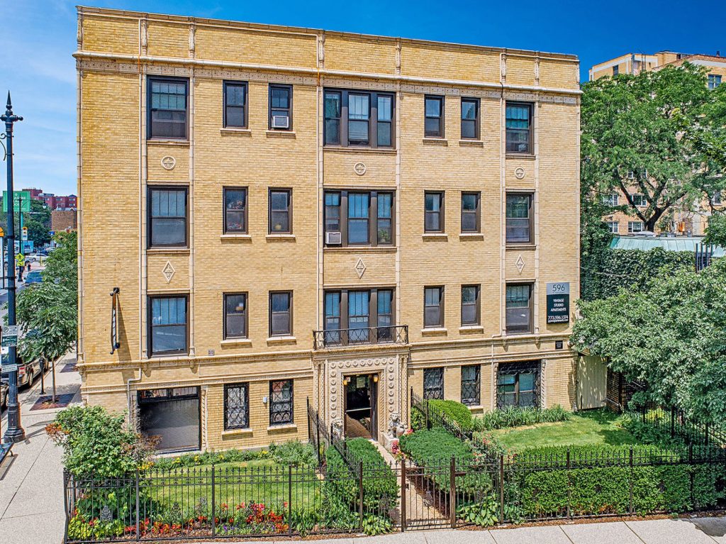 596 West Hawthorne Image 13