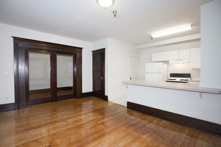 Star Apartments Image 4