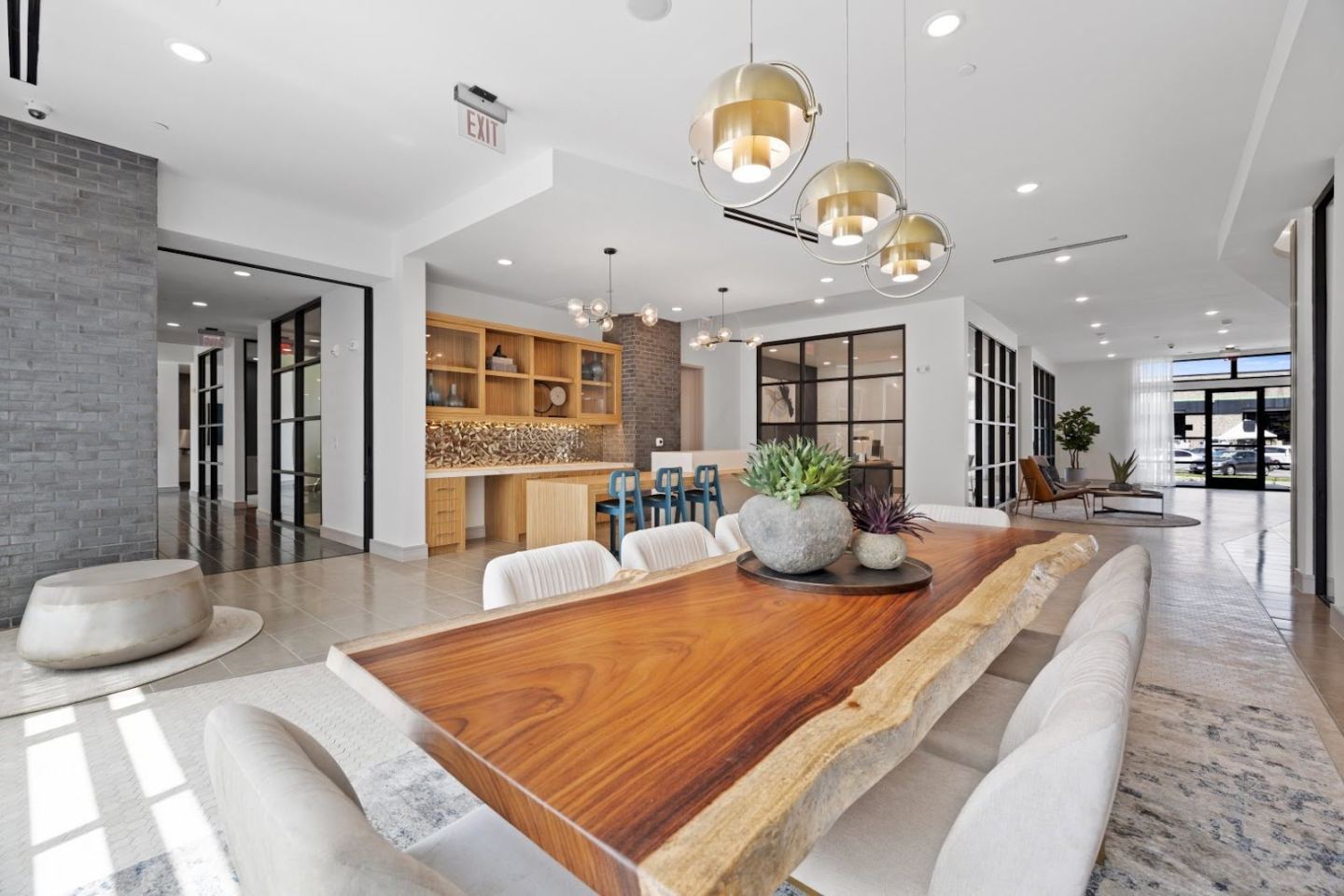 Standard in the Heights Image 19