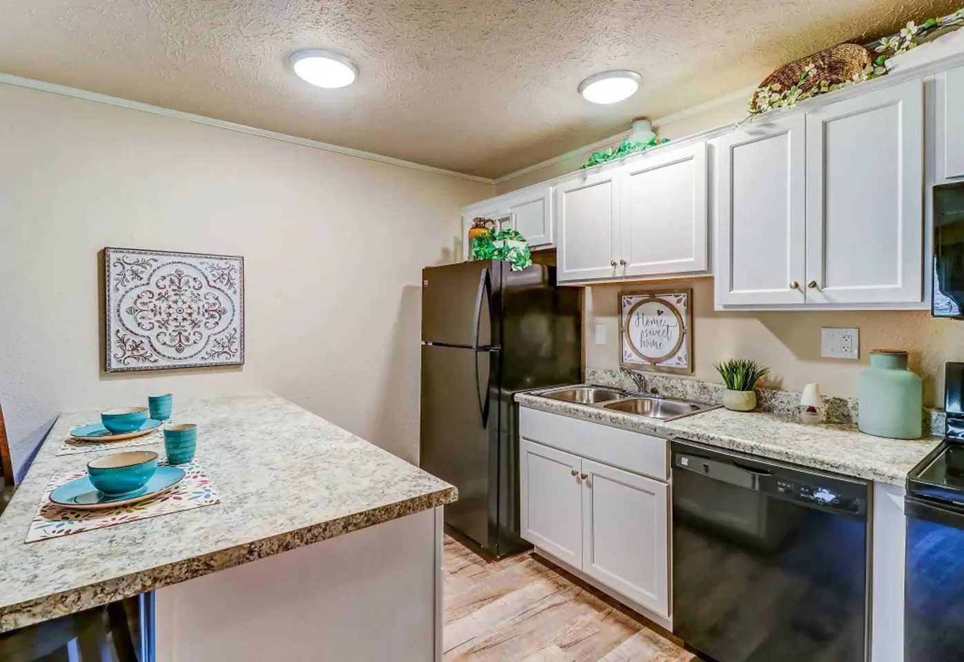 Aspen Meadows Apartments Image 2