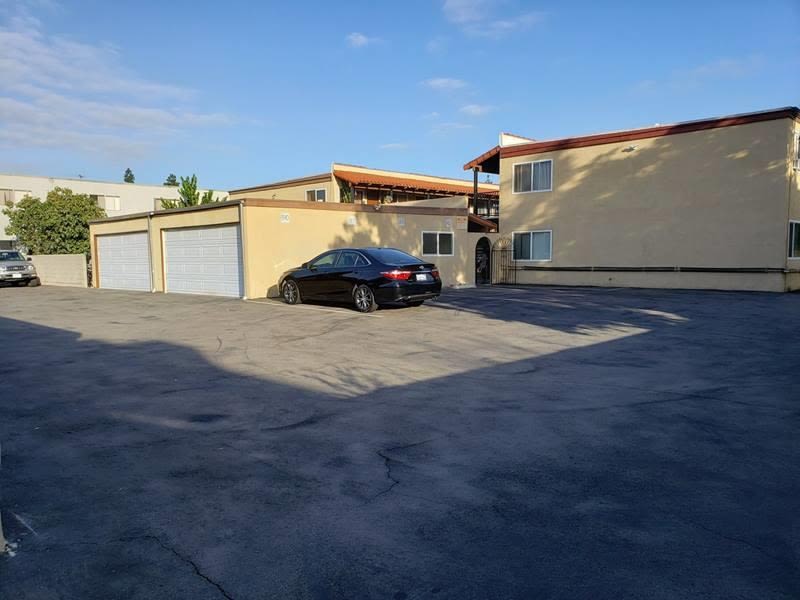 291 Avocado Street Image 6