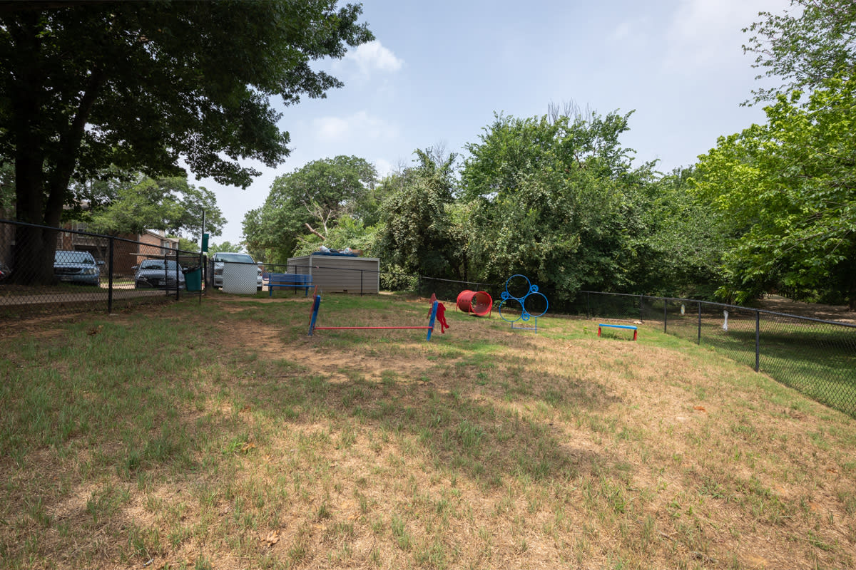 Village Green of Bear Creek Apartments Image 35