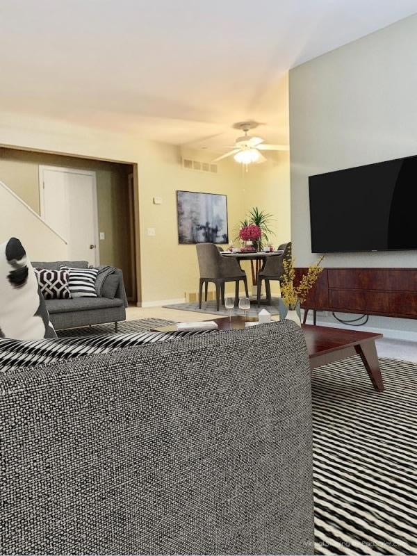 Foxpointe Townhouses Image 3