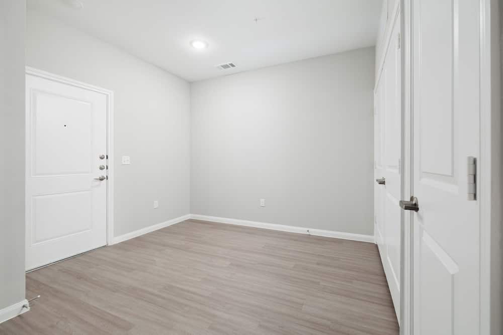 Oak Creek Image 10