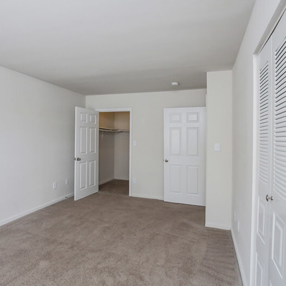 Burnam Woods Apartments Image 14