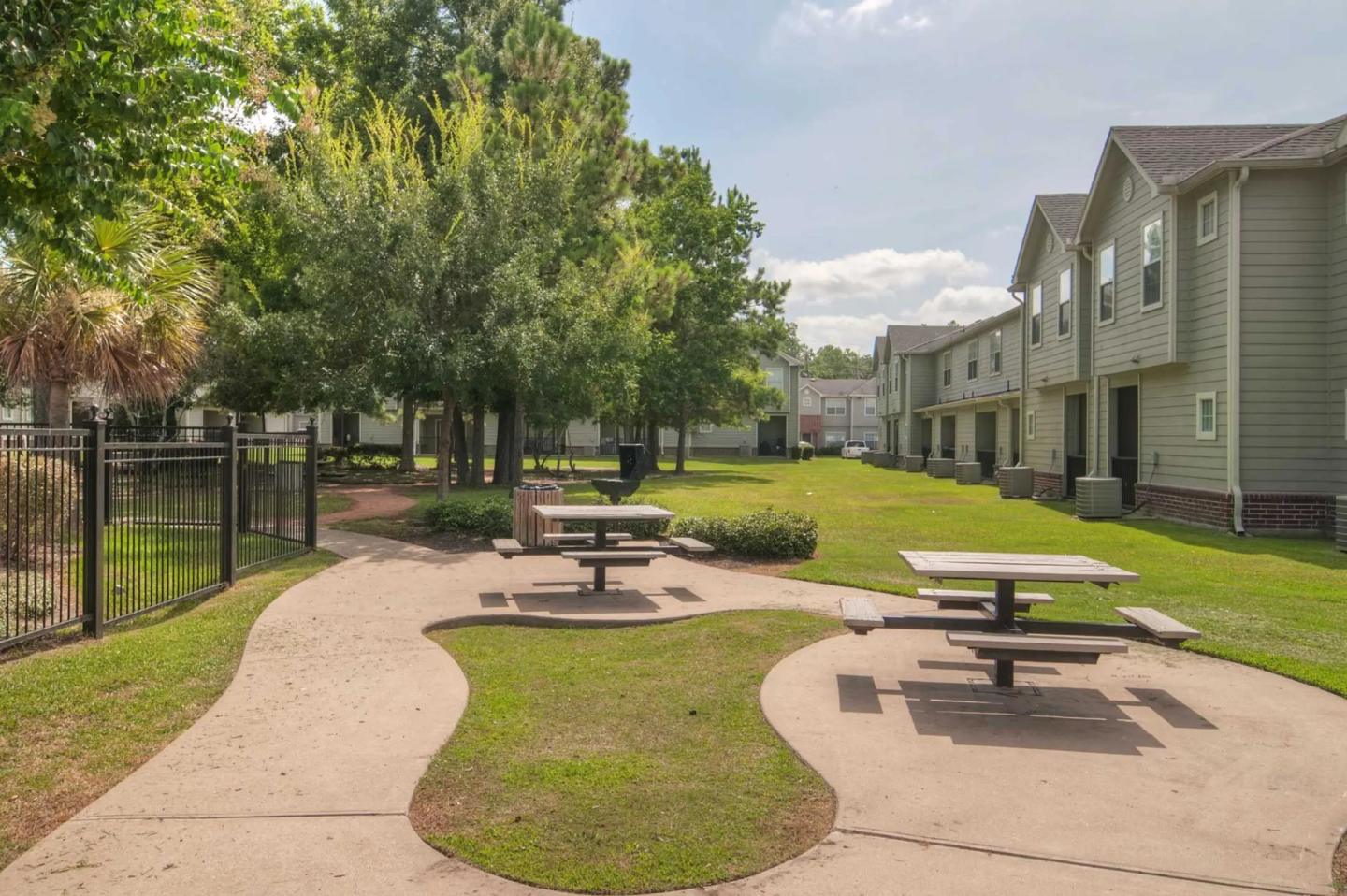 Park at Woodwind Lakes Image 38