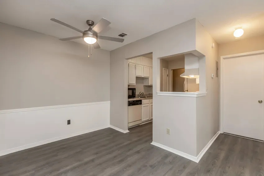 Woodland Run Apartments Image 3