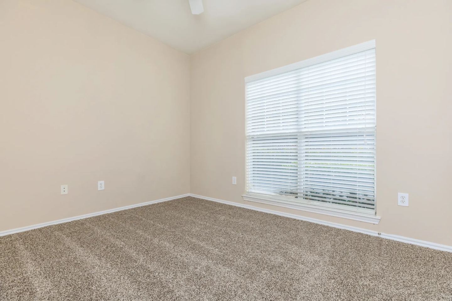 Villas of Mission Bend Image 31
